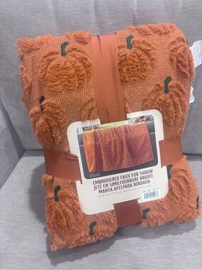 Costco faux fur Halloween fall throw pumpkin